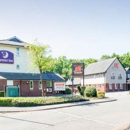 Premier Inn Newport Wales מראה חיצוני תמונה