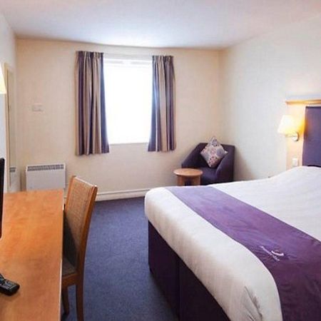 Premier Inn Newport Wales מראה חיצוני תמונה