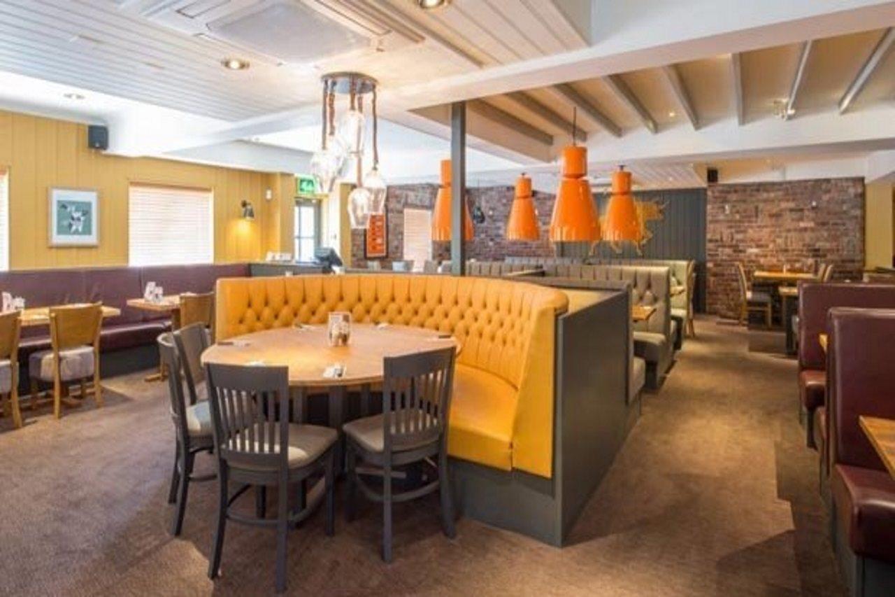 Premier Inn Newport Wales מראה חיצוני תמונה